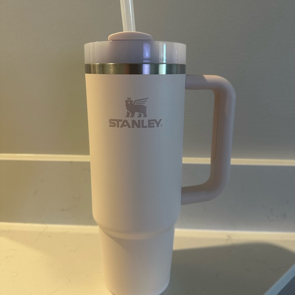 32oz Stanley Tumbler in Rose Quartz